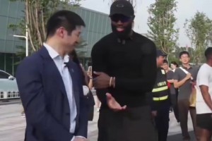我信是实话！奥尼尔：无论去哪里的动物园，大猩猩见到我都疯了！